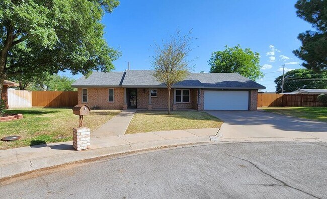 Primary Photo - 2900 Phillip Pl