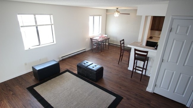 Primary Photo - Slick Rock Apartments