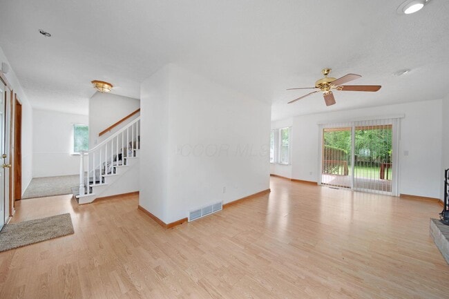 Building Photo - 921 Beechwood Rd