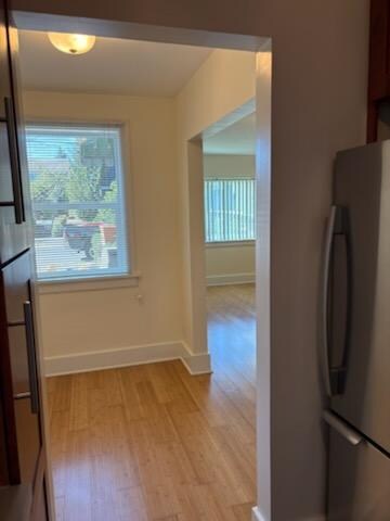 Building Photo - 916 10th Ave E