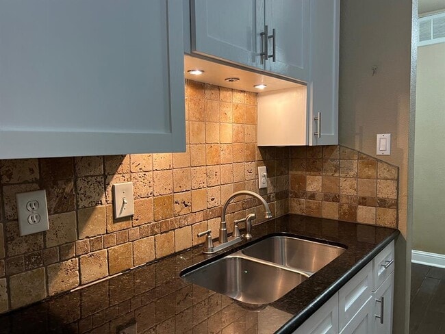 Building Photo - 7950 N Stadium Dr