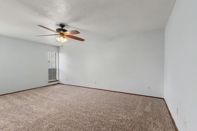Building Photo - 3801 Western Heights Ave
