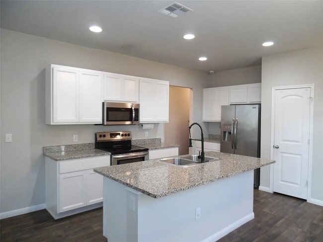 Primary Photo - Room in House on Independence Ave