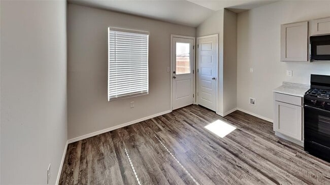 Building Photo - 21164 River Mist Dr