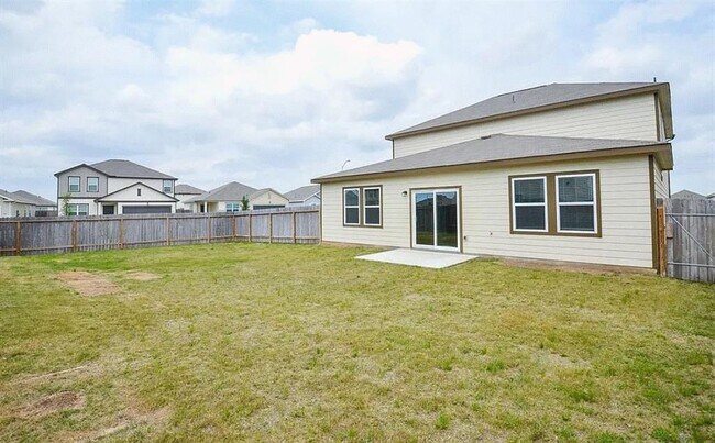 Building Photo - 1000 Lacebark Ln