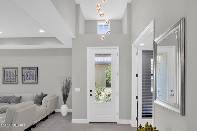 Building Photo - 109 Salt Shaker St