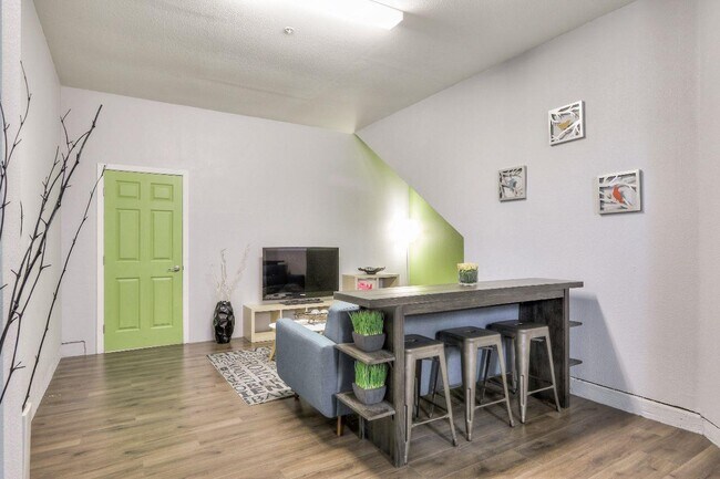 Building Photo - 267 Montalcino Cir
