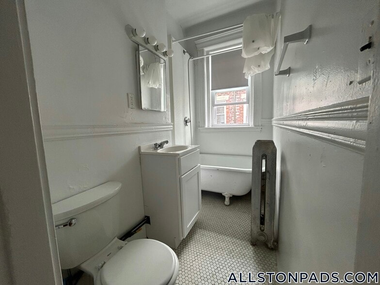 Building Photo - 5 Walbridge St