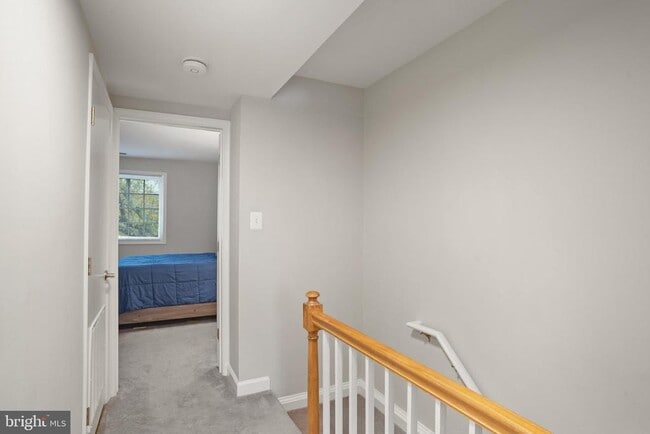 Building Photo - 1401 N Van Dorn St