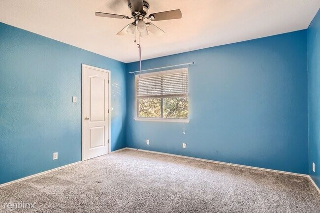 Building Photo - 4 br, 2.5 bath House - 3632 Sumter Glade UNIT