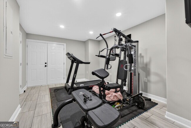 Building Photo - 1410 Landon Dr