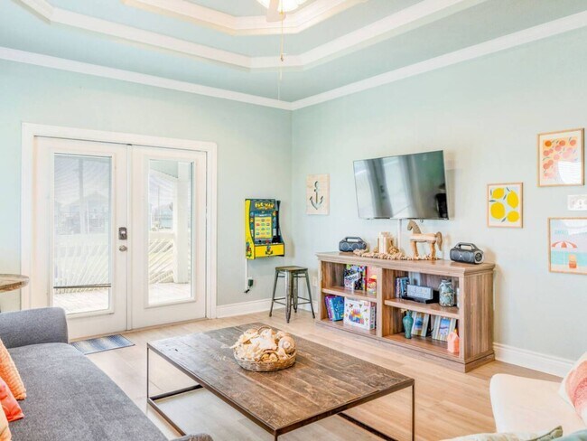 Building Photo - 986 Bahama Dr