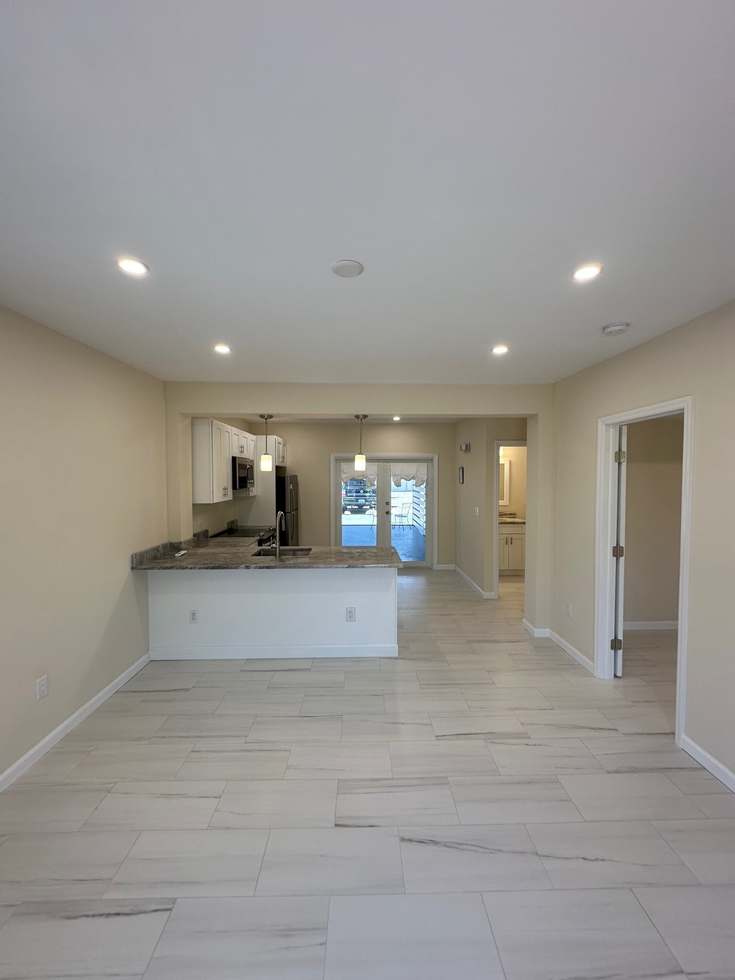 Building Photo - 191 Anchorage St