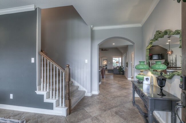 Entryway - 323 Arbor Ridge Ln