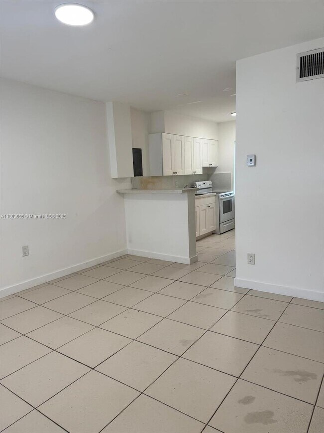 Building Photo - 680 NE 88th Terrace