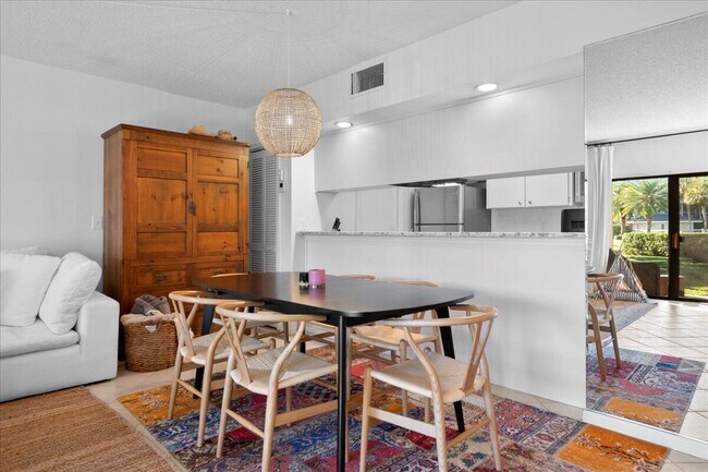 Building Photo - 11863 Wimbledon Cir