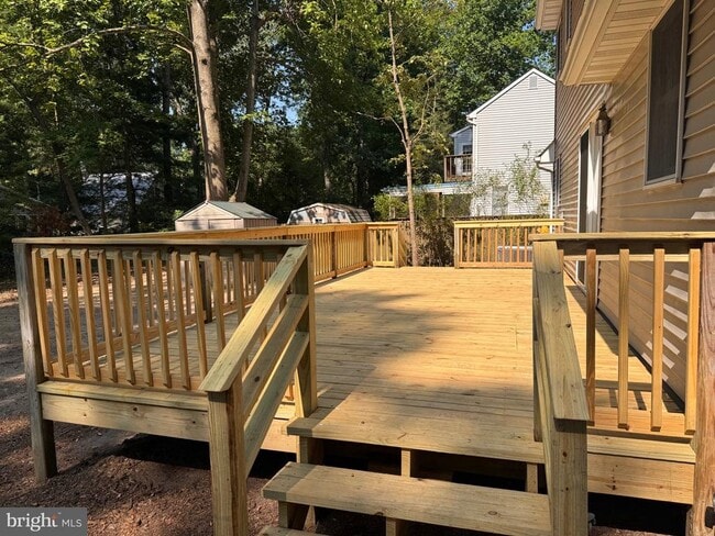 Building Photo - 33178 Woodland Ct N