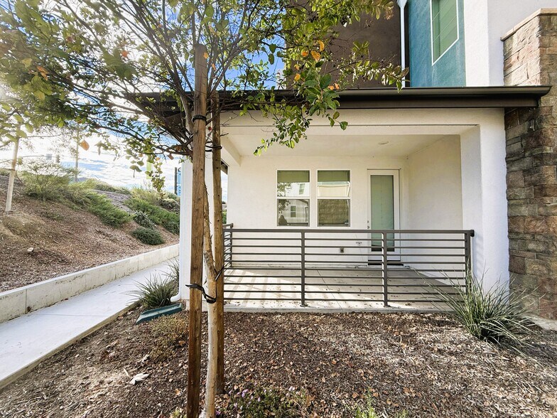 Building Photo - 27078 Painted Sky Way