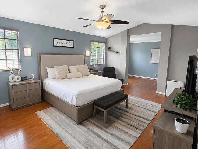 Building Photo - 131 Cameron Ct