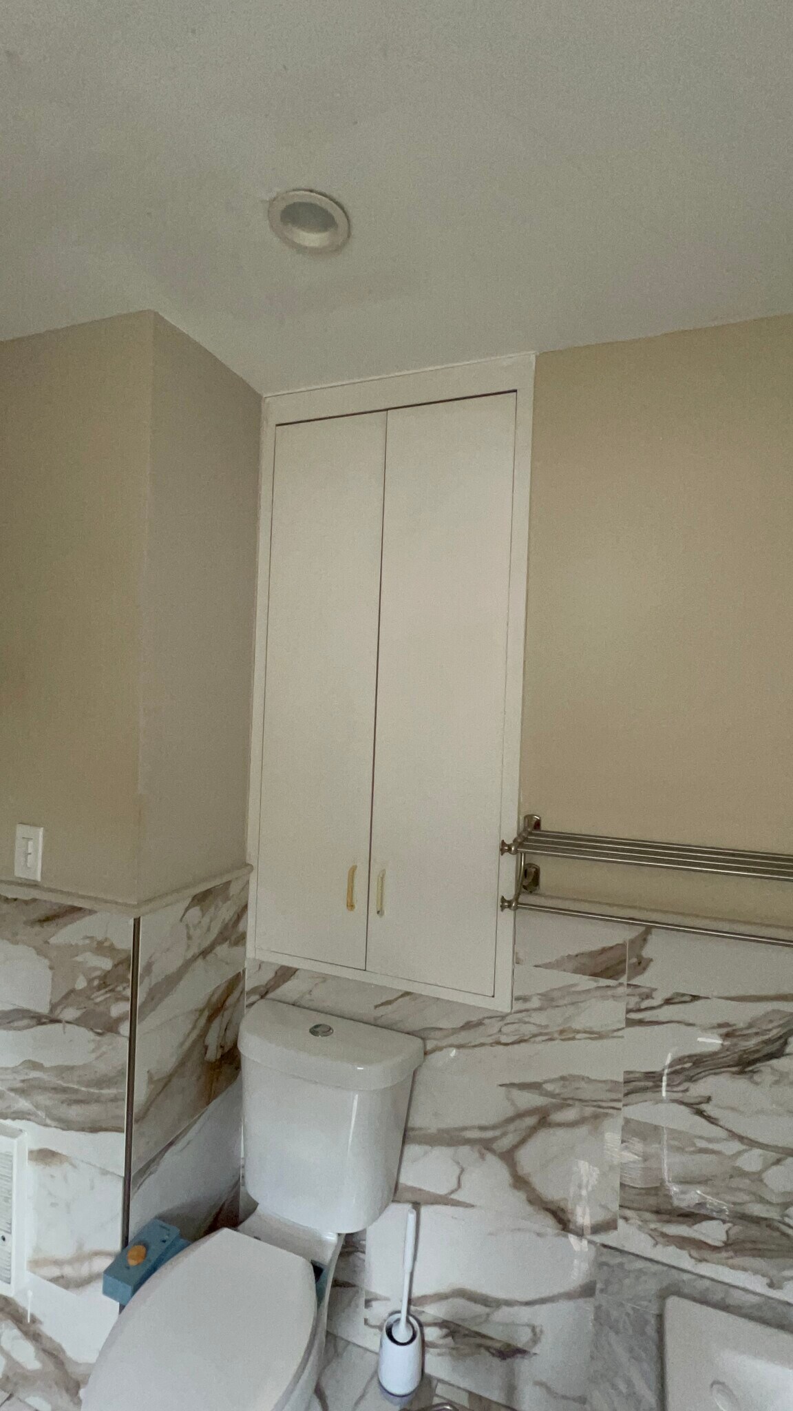 Building Photo - 1000 Memorial Dr