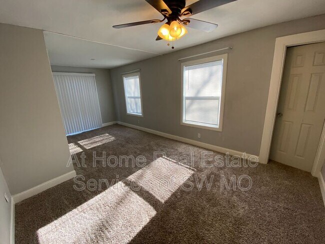 Building Photo - 1471 E Mcgee St