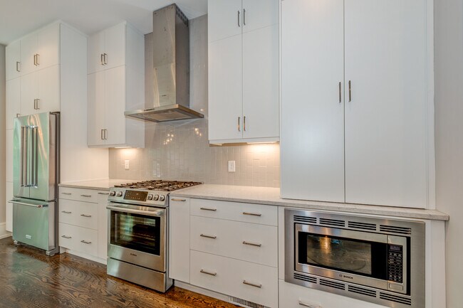 Building Photo - 3561 Blair Cir NE