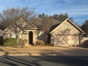 Building Photo - 1101 Old Ml Rd