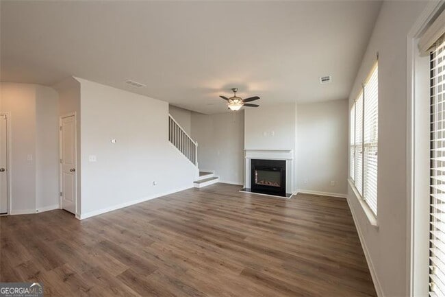 Building Photo - 1800 Sullivan Rd