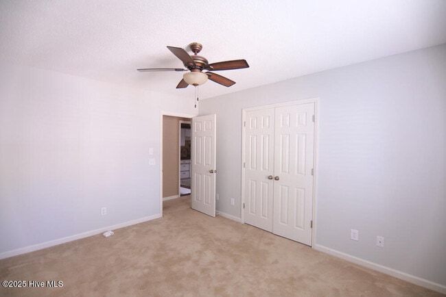 Building Photo - 105 Sunshine Ln
