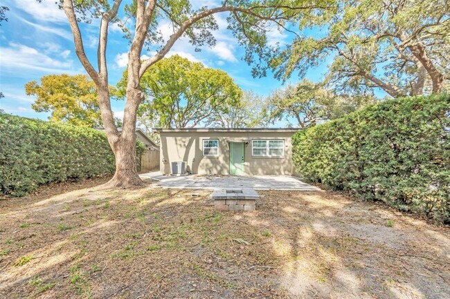 Building Photo - 1256 Michigan Ave