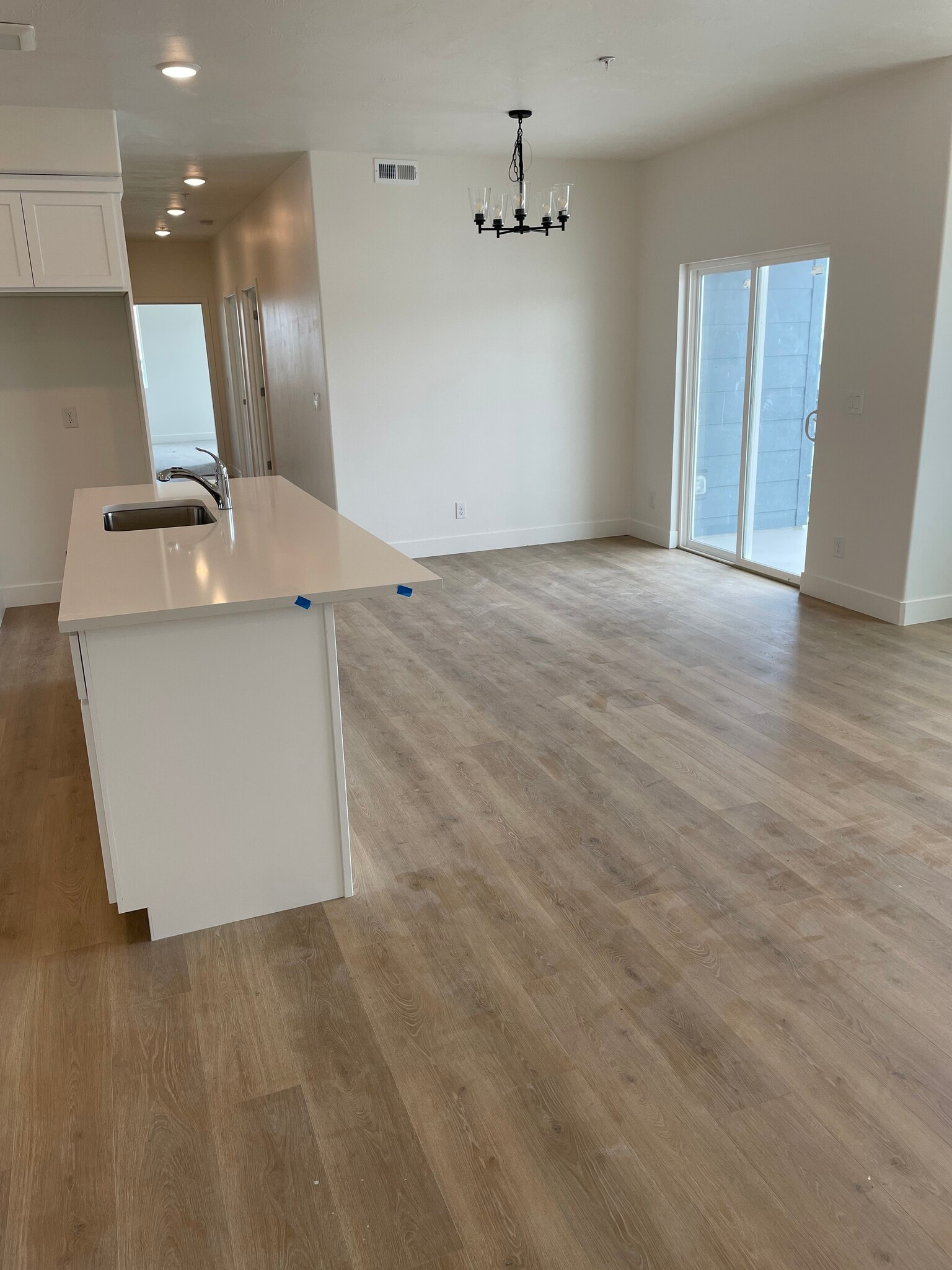 Building Photo - 551 S 1020 W