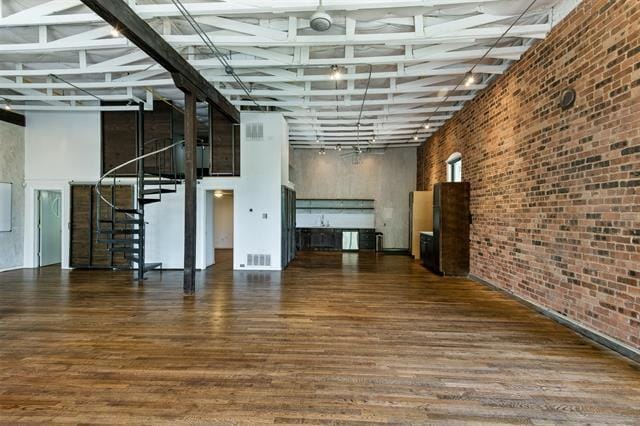 Building Photo - 2220 S Harwood St