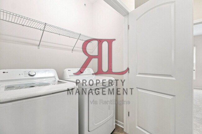 Building Photo - 4157 Tuller Rd