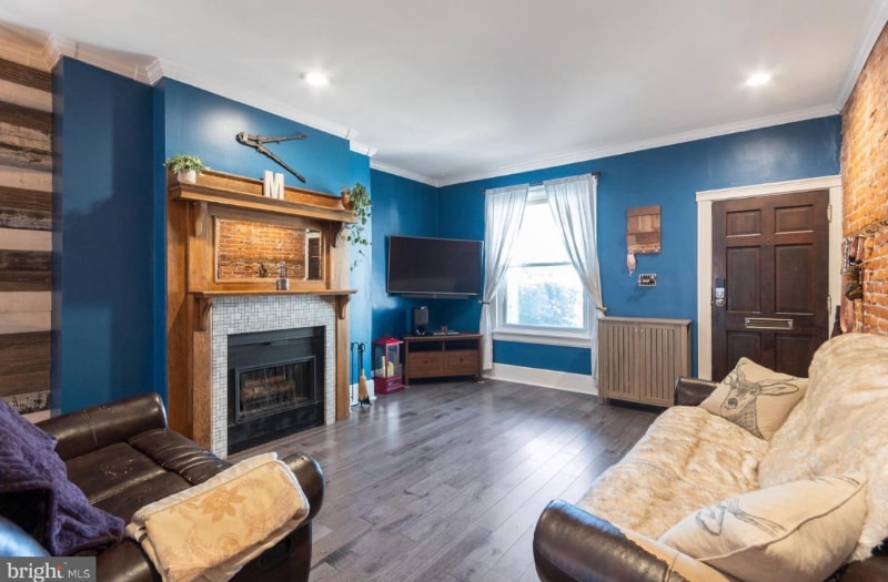 Building Photo - 1610 W 16th St