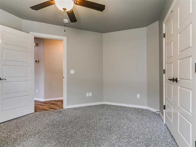 Building Photo - 4932 Wister Ln