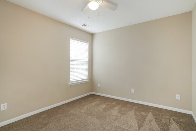 Building Photo - 3344 Marshlane Way