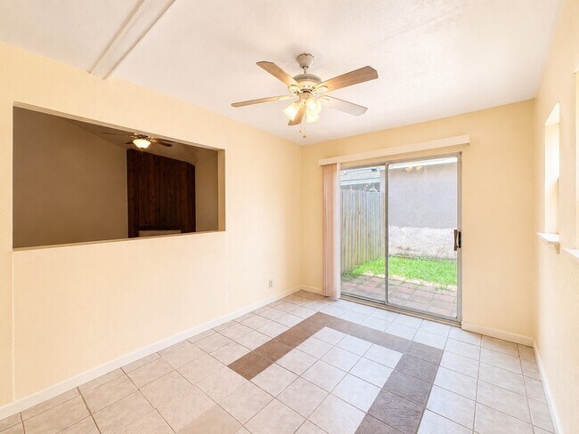 Building Photo - 12504 Autumn Leaf Ln