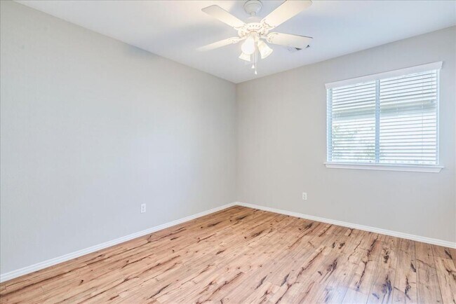 Building Photo - 175 Wetzel