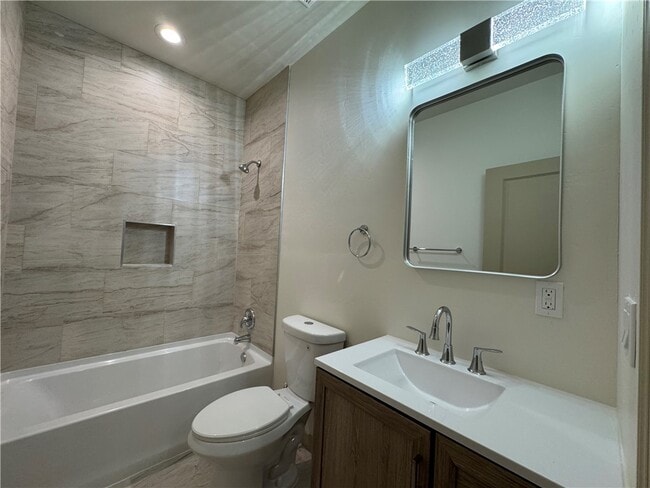 Building Photo - 1145 Pear Tree Ln