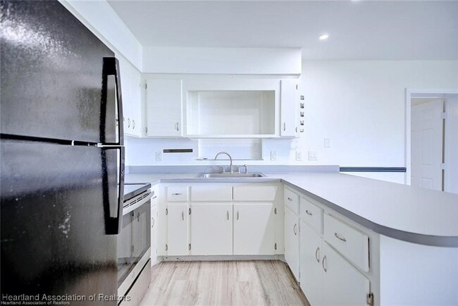 Building Photo - 4621 Starfish Ave