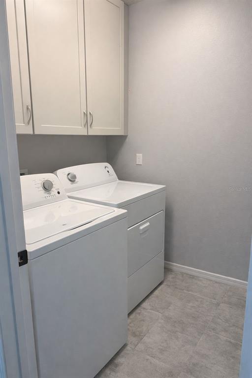 Building Photo - 2350 Rapollo Dr