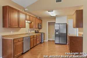 Building Photo - 615 Burwood Ln