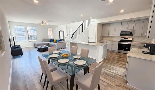 Building Photo - 2653 Acadia Dr