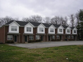 Building Photo - 109 Hillridge Ct