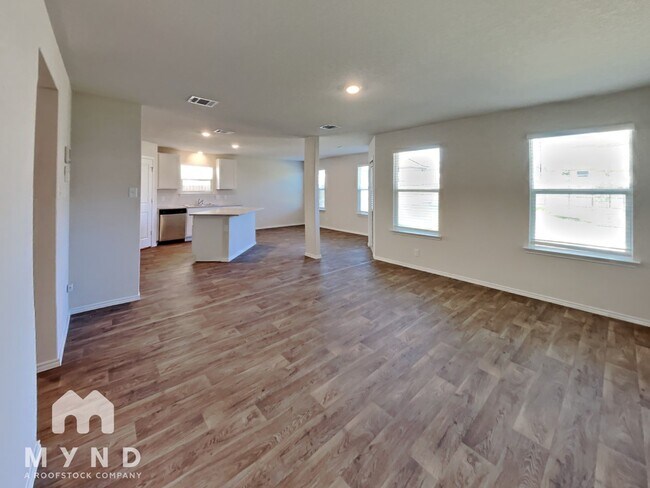 Building Photo - 918 Andean Emerald
