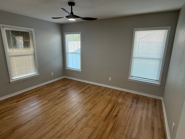 Building Photo - 3223 Cherrywood Ave