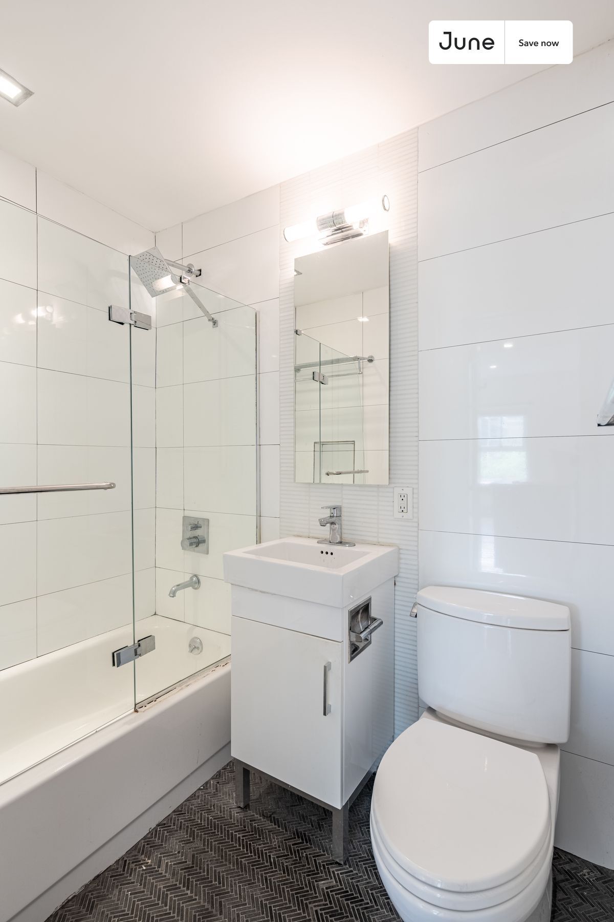 Building Photo - 491 W 22nd St