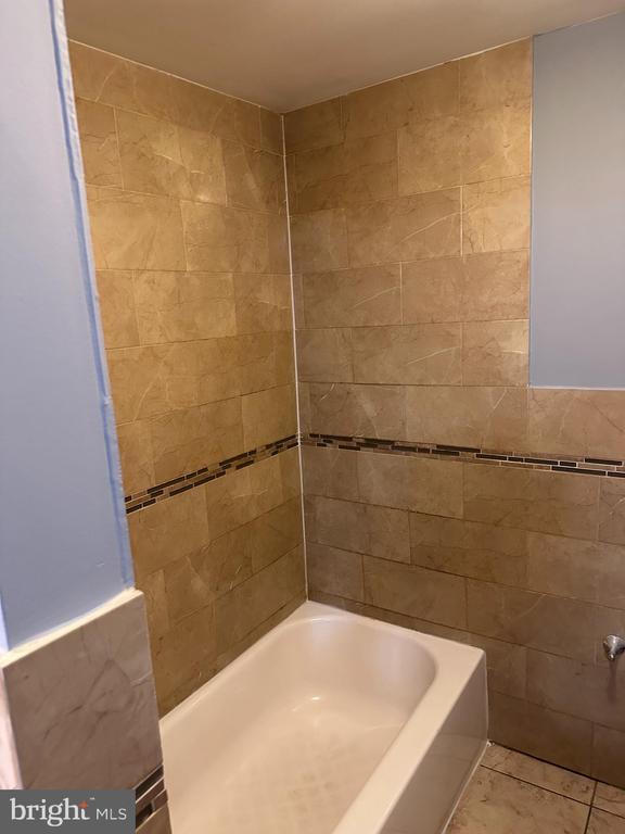 Building Photo - 7000 Forrest Ave