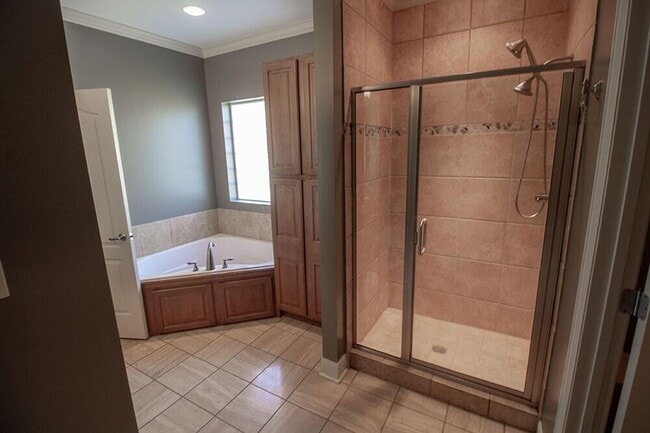 Building Photo - 5702 Thornbrook Pkwy