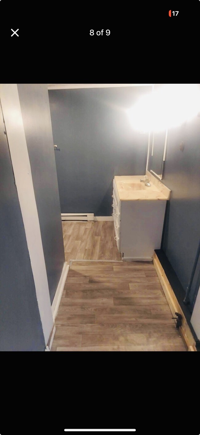 Building Photo - 424 S Miami Ave